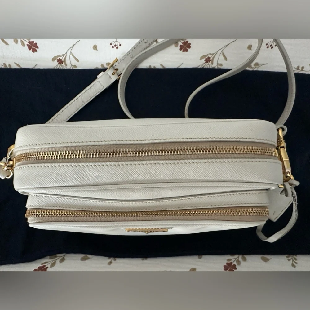 Prada camera bag - Picture 14 of 14